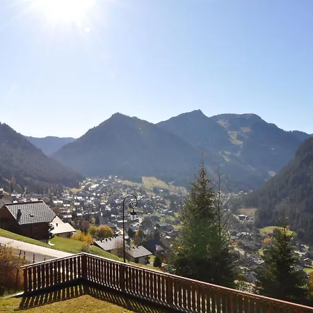 A Petit-chatel Avec Animaux Admis - Fr-1-693-15 דירה